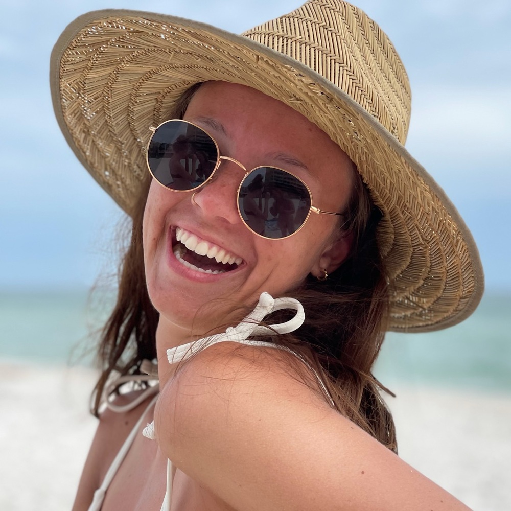 Meet your Posher, Julianna